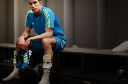 开云在线直播-库里之夜，当三分雨淹没季后赛，传奇在弧顶书写