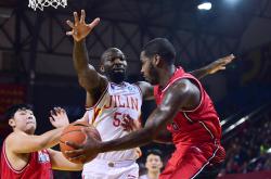 开云下载-防守悍将连续两场制胜球，助球队保持不败