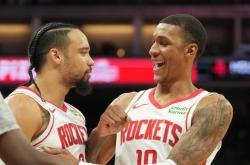 开云体育官网-火箭力克太阳，赢得四连胜！