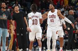 开云体育官网-勇士力克雄鹿B队，锡安高光表现的简单介绍