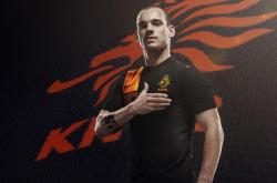 开云体育app-欧冠决赛焦点战，加拿大新星制霸亚特兰大，改写足球版图