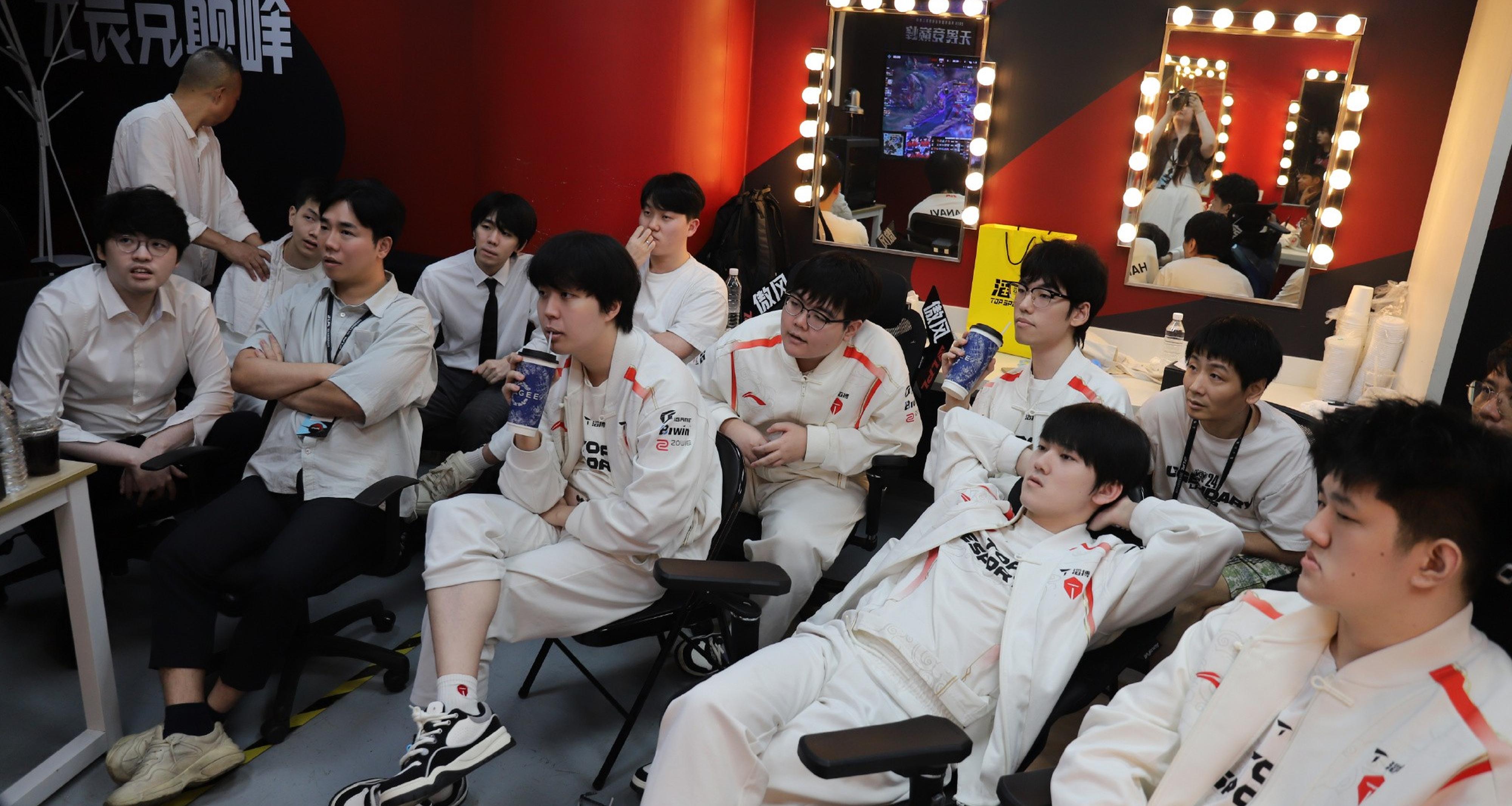 TES鏖战EG，Ssumday制霸全场