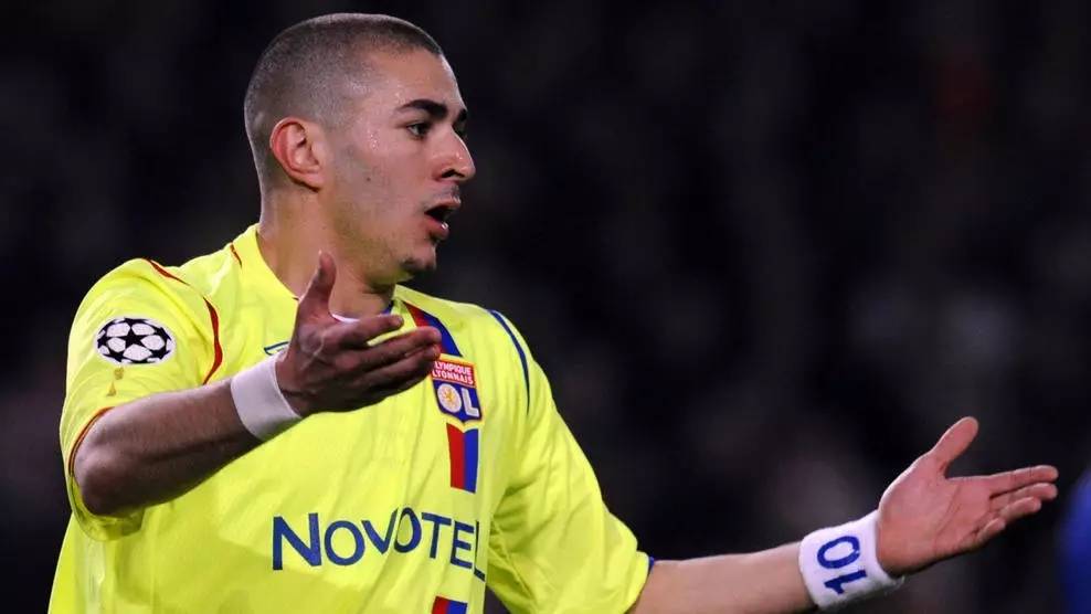 包含哥伦比亚强势韩国，科瓦契奇绝境逆转的词条