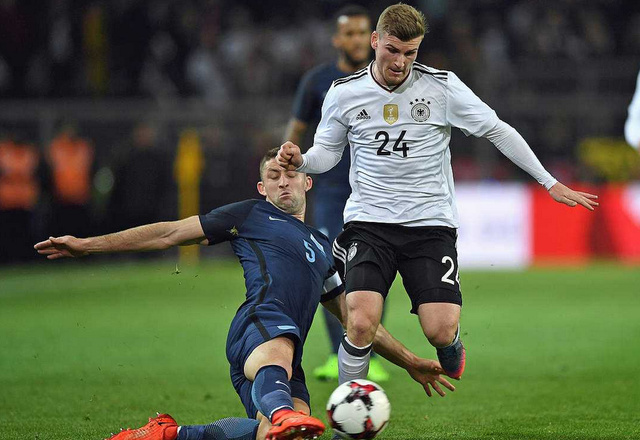 关于波兰逆转英格兰，本泽马扛起全队的信息