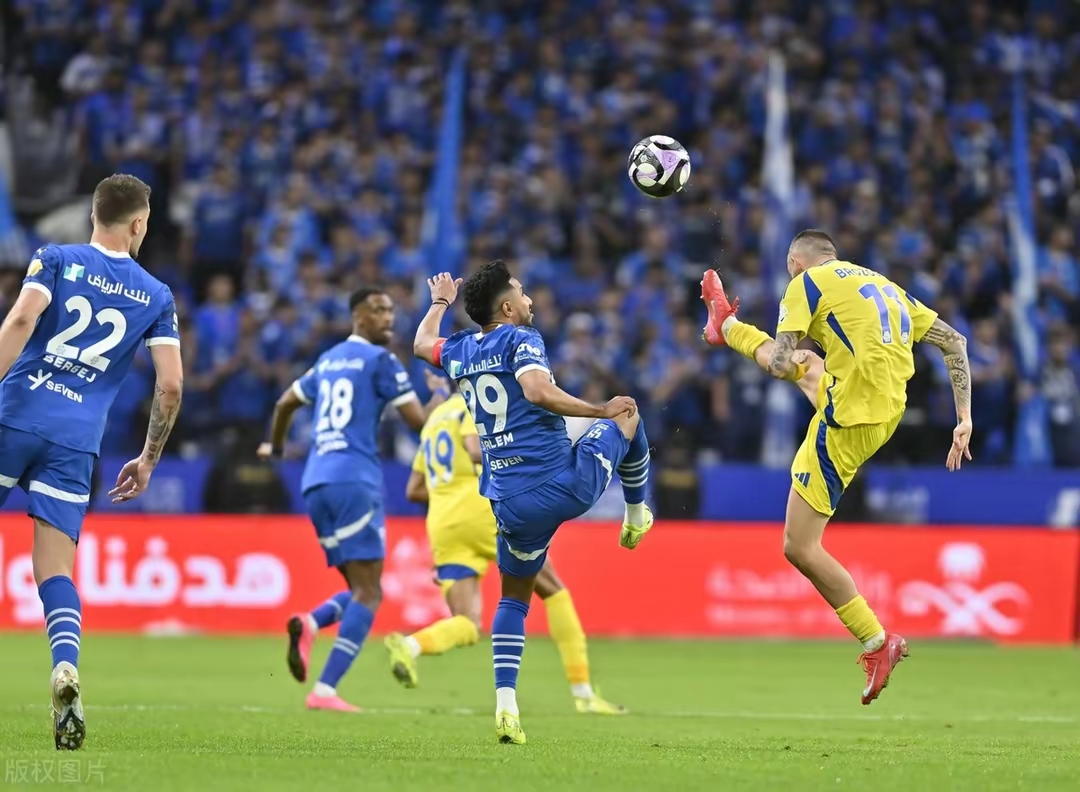 沙特阿拉伯足球联赛进入激烈争夺阶段