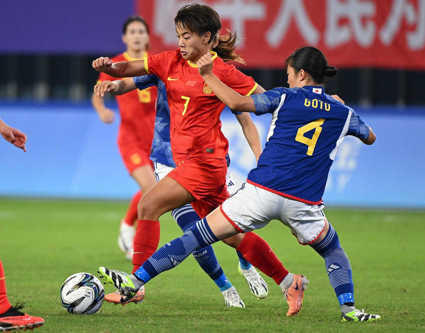 女足国家队全力备战关键战役的简单介绍