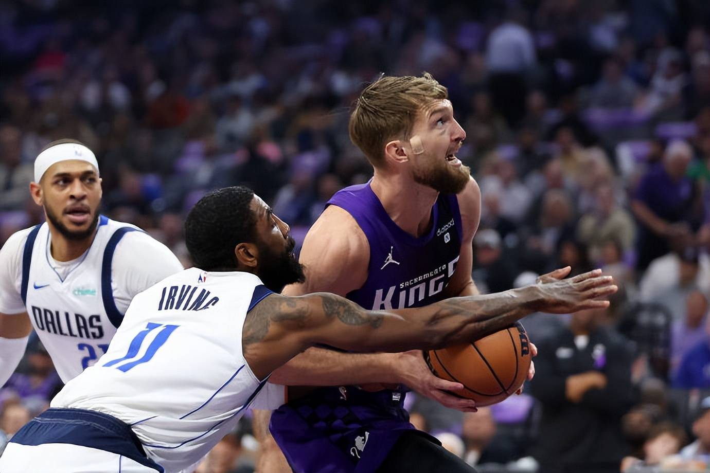 包含独行侠客场击败热火，豪取三连胜的词条