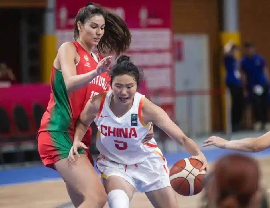 包含委内瑞拉女篮惨败加拿大，无缘奥运女篮半决赛的词条