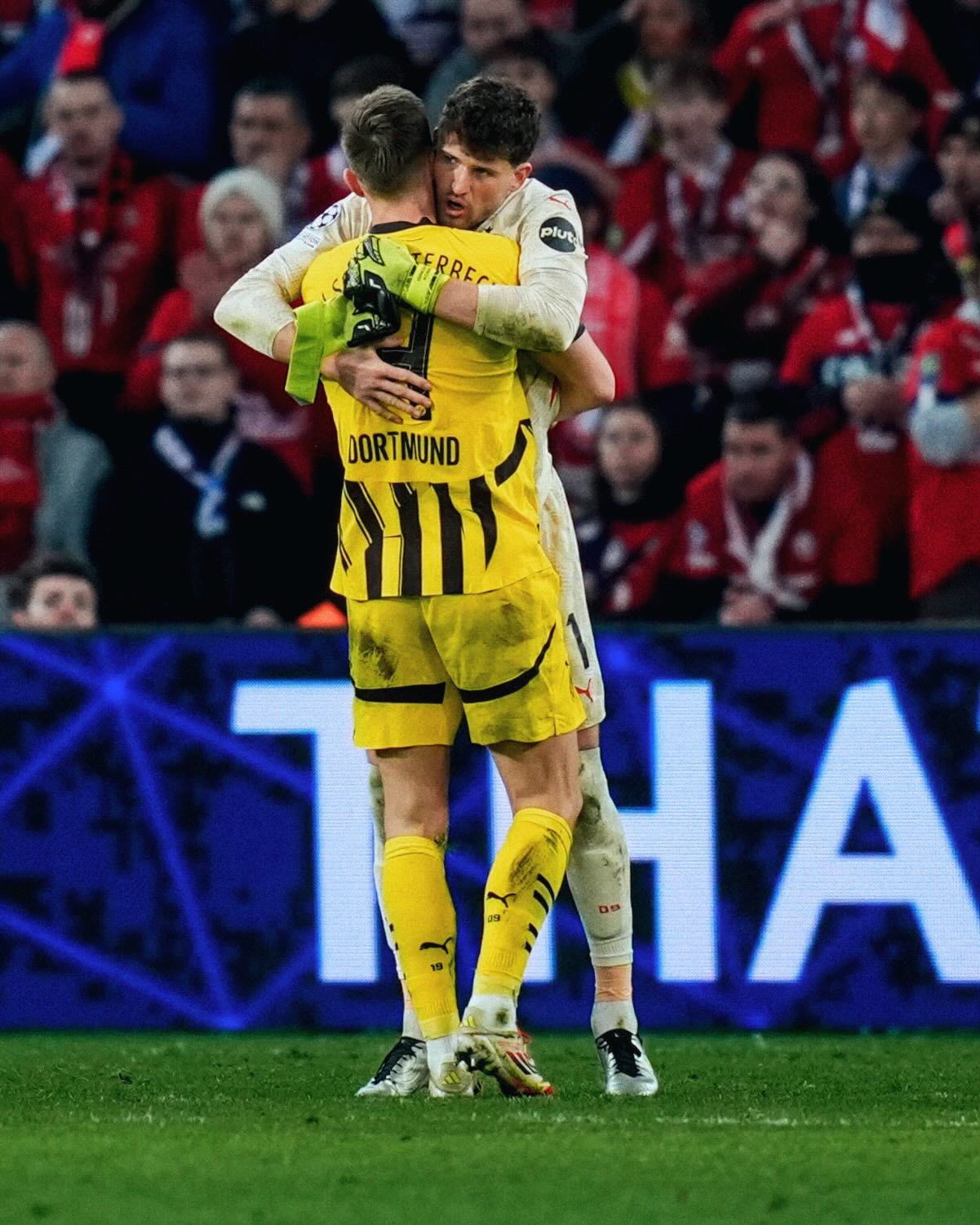 多特蒙德球队备战比赛，决心向联赛冠军冲刺的简单介绍