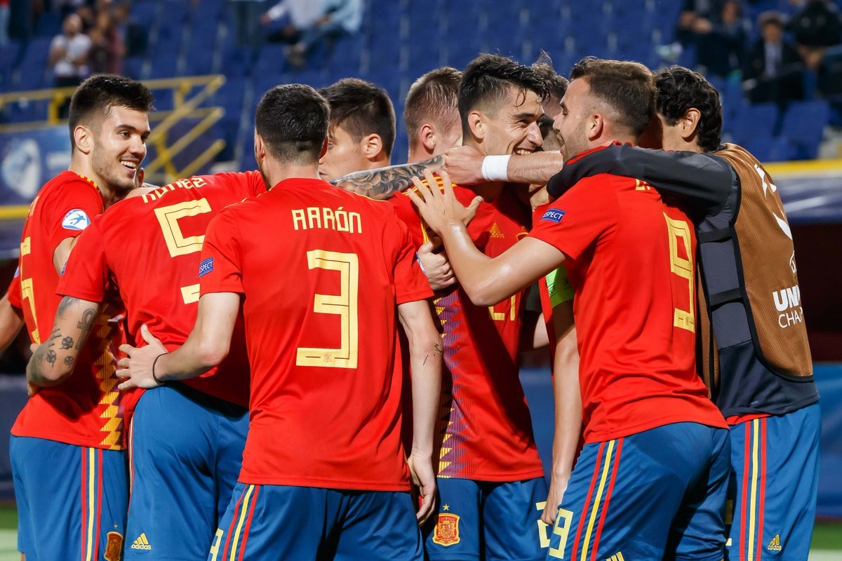 西班牙战胜对手，领跑小组晋级前途光明的简单介绍