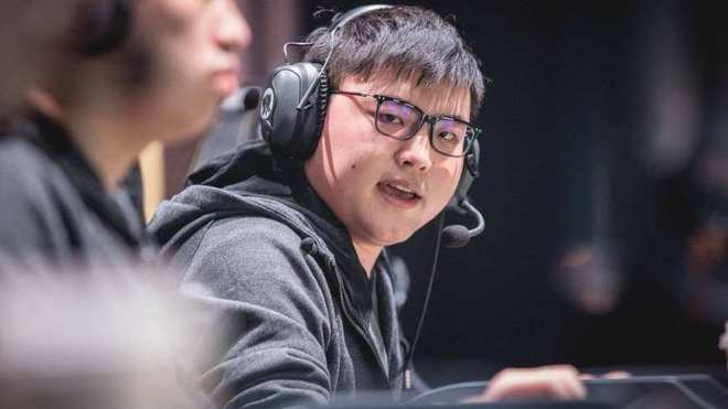 SHR碾压XL，Uzi惊艳世界的简单介绍