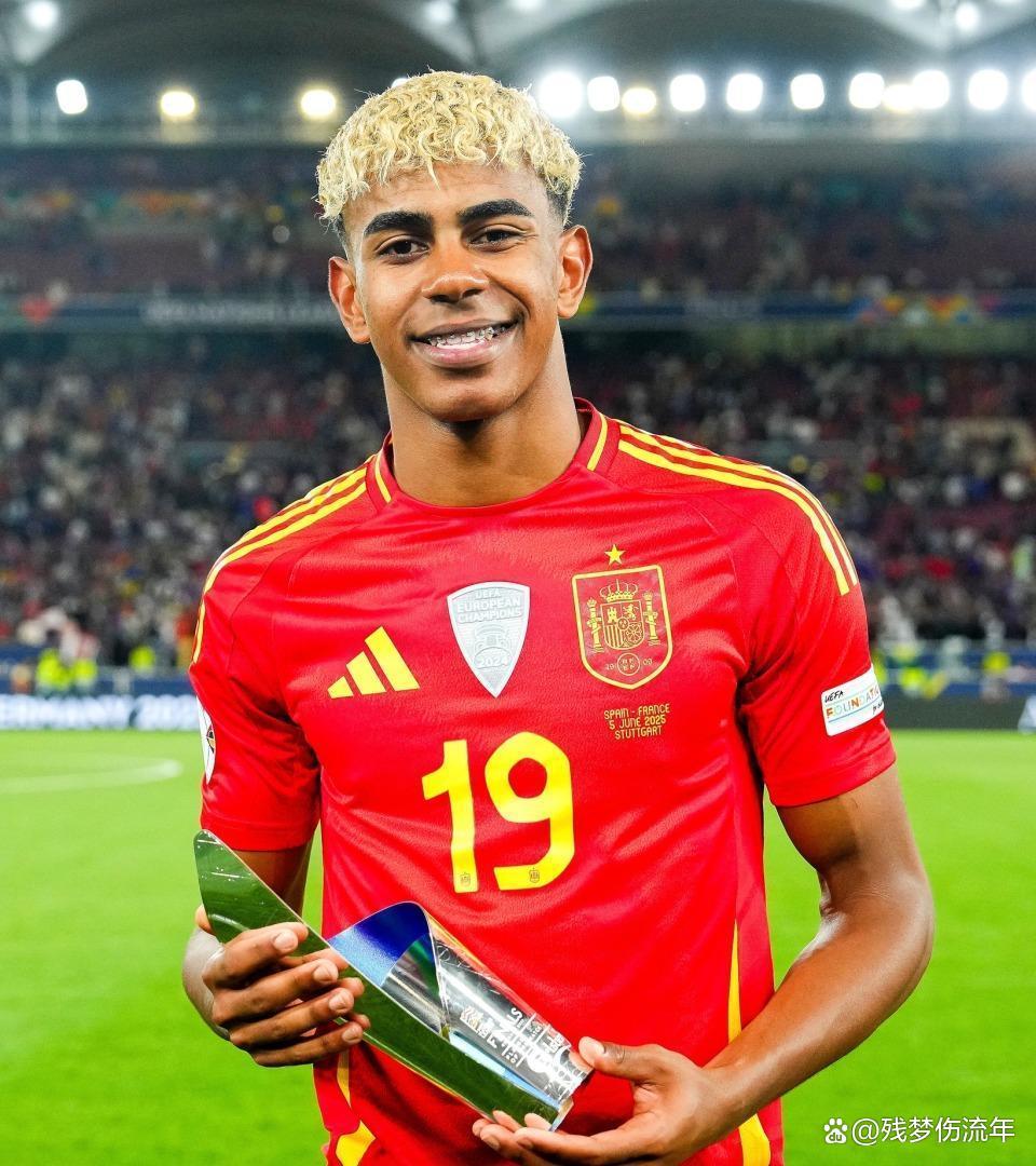 西班牙完胜哥伦比亚，姆巴佩刷新纪录