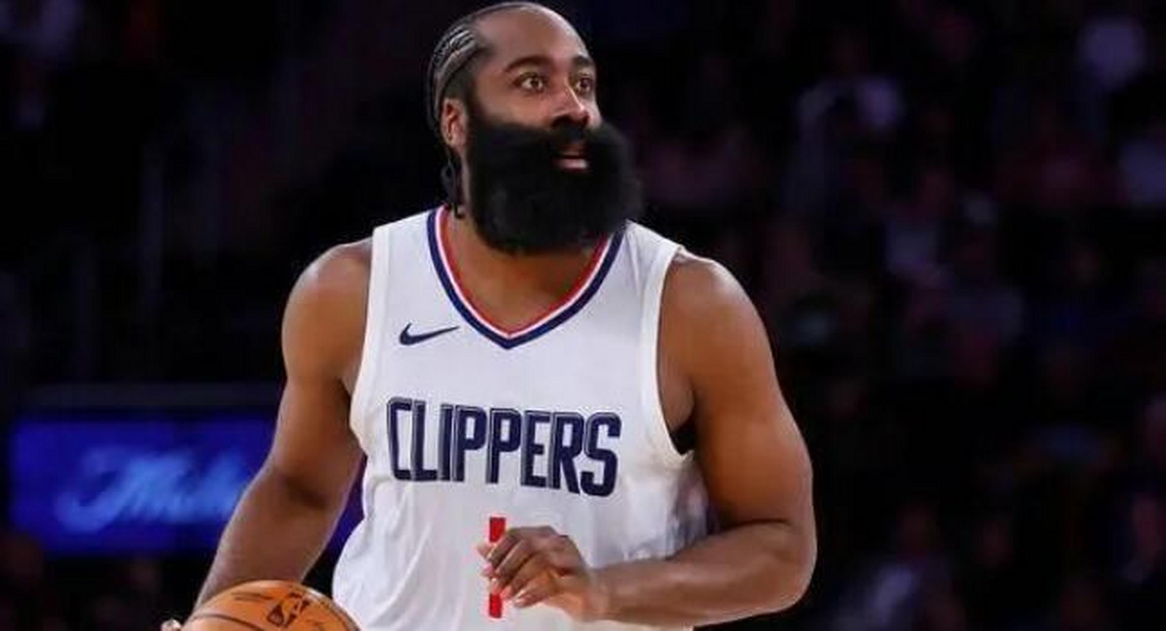 关于青岛队轻取尼克斯，哈登状态火热的信息