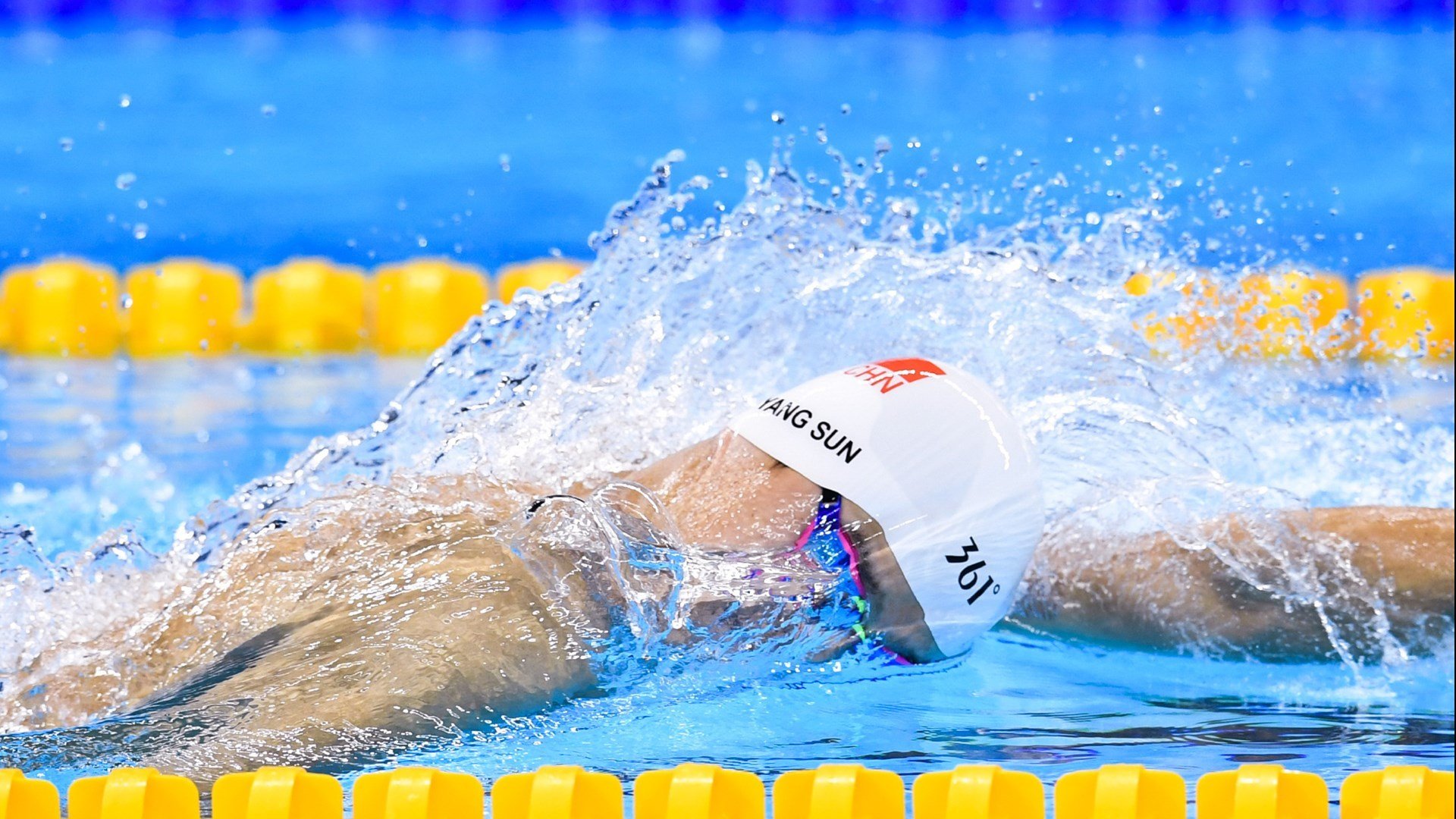 萨卡惊艳四座，波兰与哥斯达黎加的战术博弈中诞生唯一性瞬间