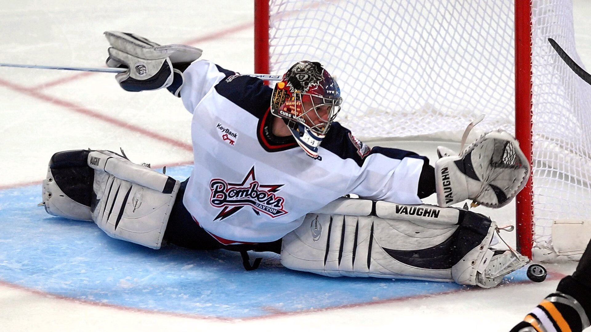 跨界传奇，从绿茵场到硬木地板—马丁内利的双线制胜法则