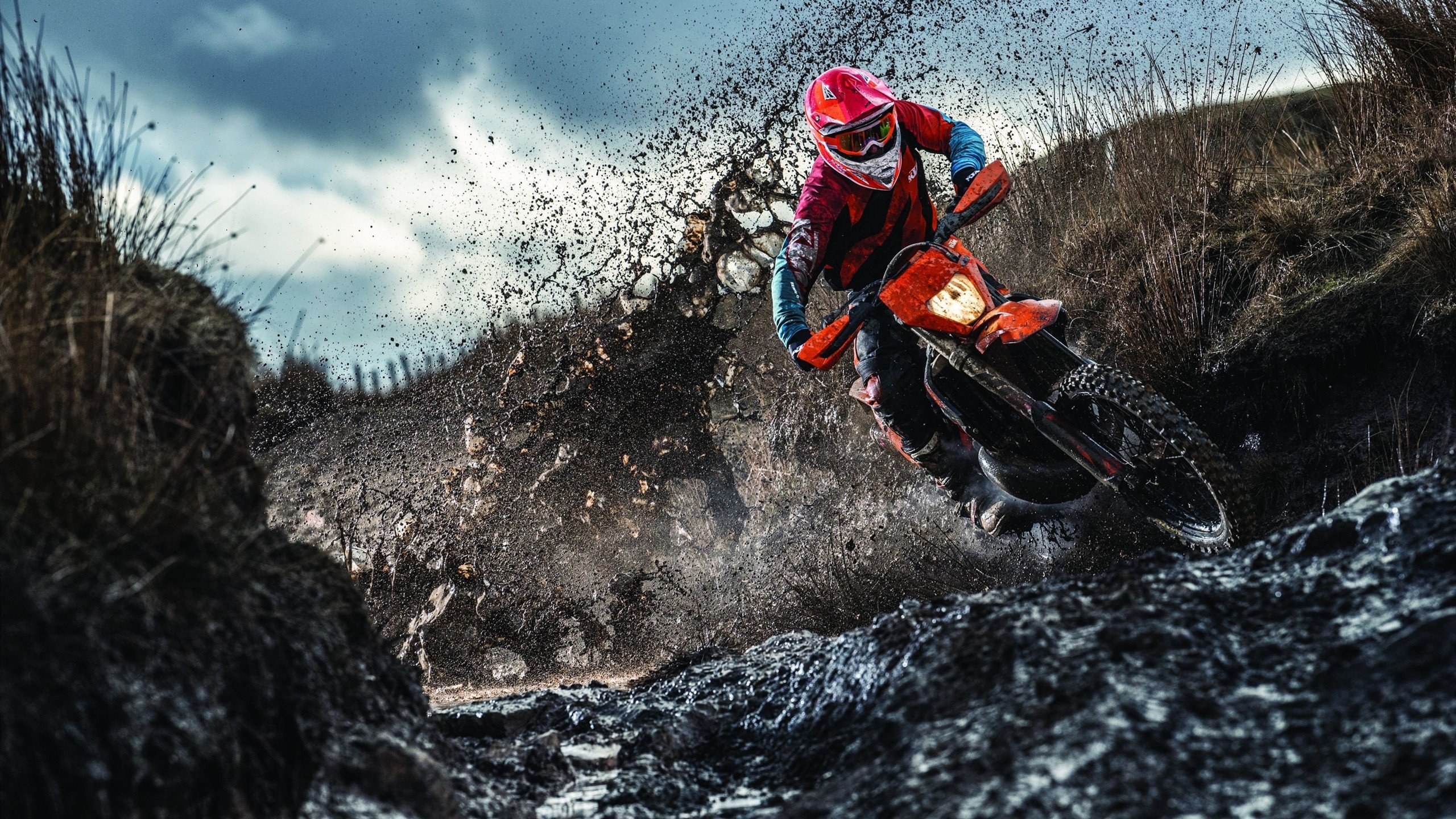 戈麦斯一锤定音，西班牙风暴席卷威斯特法伦—斗牛士军团客场完胜多特蒙德